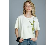 Футболка с объёмными цветами FAS001