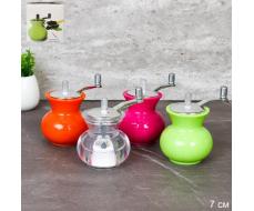 Мельница для специй и соли с ручкой 7 см / 2811-1 /уп 120/ Бочонок (зеленая)