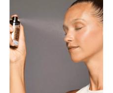 Фиксирующий спрей с эффектом сияния Shake Fix Glow Spray CATRICE Германия Фиксирующий спрей с эффектом сияния Shake Fix Glow Spray CATRICE Германия