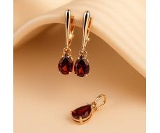 Комплект ювелирной бижутерии коллекция Дубай серьги и кулон покрытие позолота вставка фианиты цвет красный