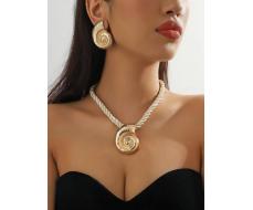 1set/3pcs Simple & Stylish Conch Shell Pendant Necklace & Exaggerated Conch Shell Stud Earrings Set For Women, Ocean Style SKU: sj2306289614178106