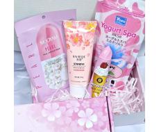 Бьюти-бокс Розовые цветы (Скраб, Лосьон для тела, Маска, Крем для рук)