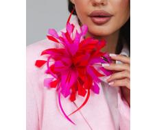 Брошь из натуральных перьев