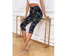 SHEIN Privé Geo Print Capri Leggings SKU: sz2304181128191598