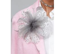 Брошь из натуральных перьев