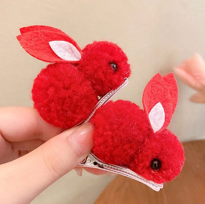 2 шт Women's Hair Accessories Cute Plush Ball Rabbit Alligator Hair Clip Girl's Hair Clip SKU: sc2312115505244201