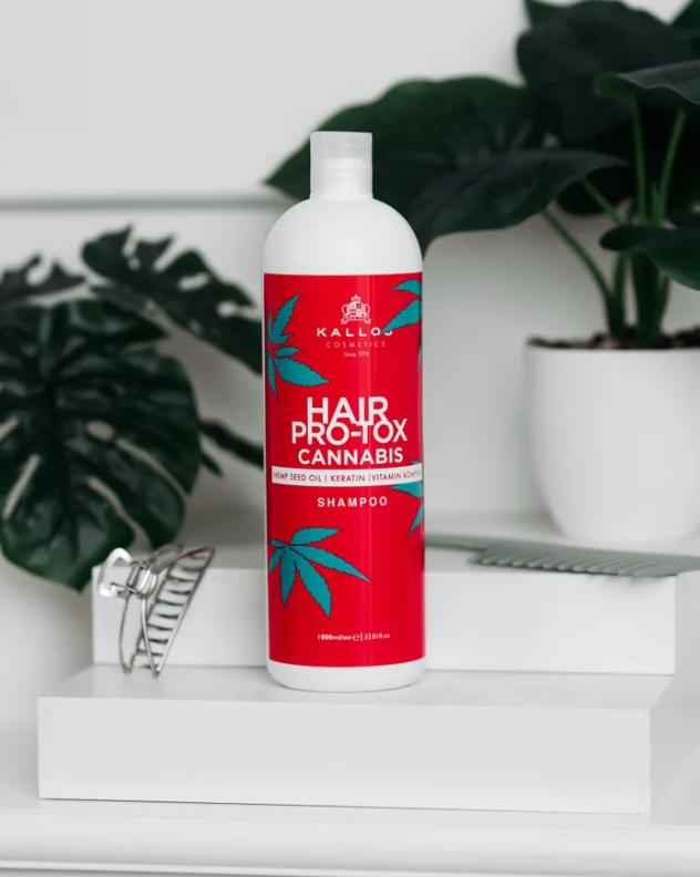 Шампунь Cannabis с маслом семян конопли для всех типов волос 1 л.