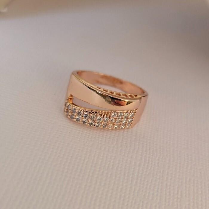 Кольцо 19 р ювелирная бижутерия коллекция Дубай покрытие позолота вставка фианит цвет прозрачный