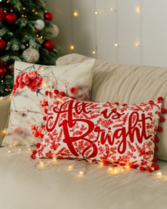 комплект наволочка с печатью и наволочка с помпонами