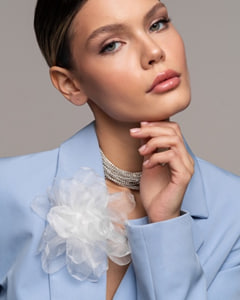 Брошь пион из органзы