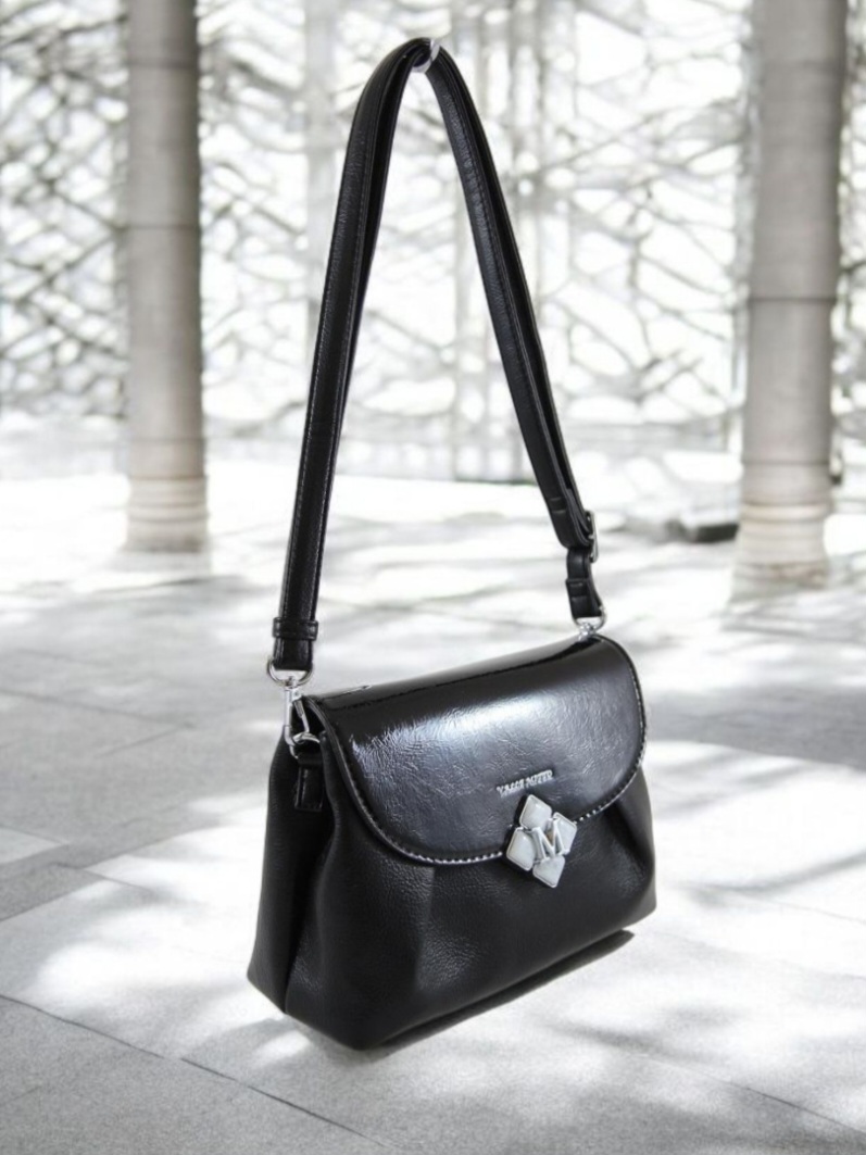 Сумка женская из кожзаменителя Valle Mitto V-60191 Black