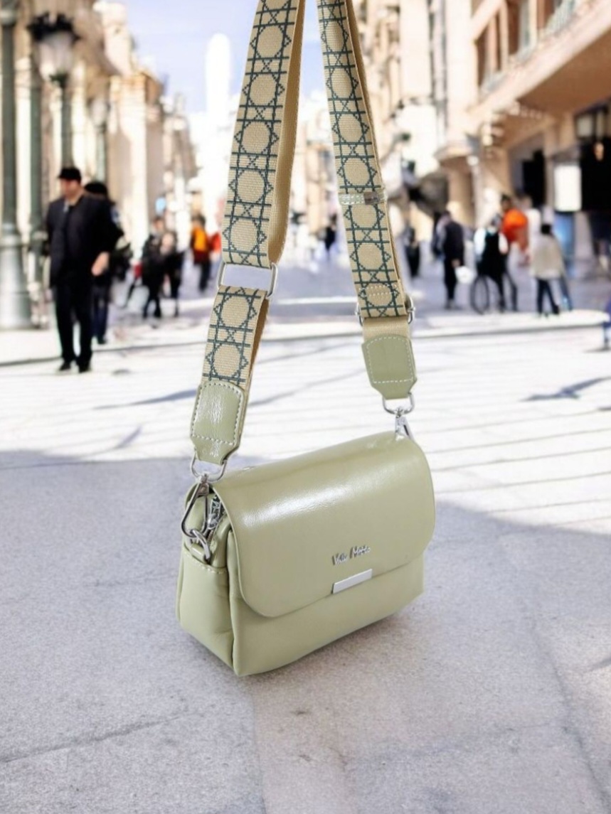 Сумка женская из кожзаменителя Valle Mitto 87867-1 L.Green