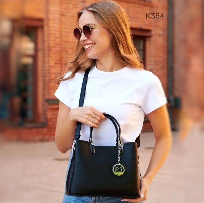 Хит сезона - стильная и функциональная, модная повседневная сумочка