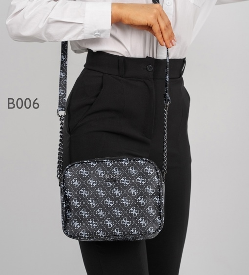 Сумка кросс - боди добавит и женственному и молодежному образу неповторимый стиль и привлекательность