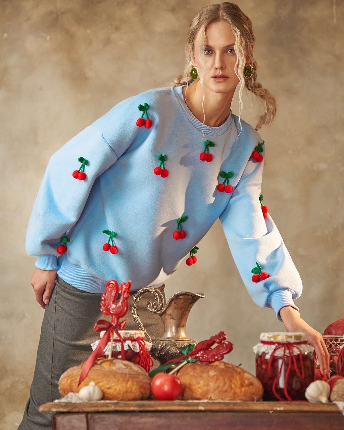 Свитшот с начёсом и вязаными вишенками SNV001