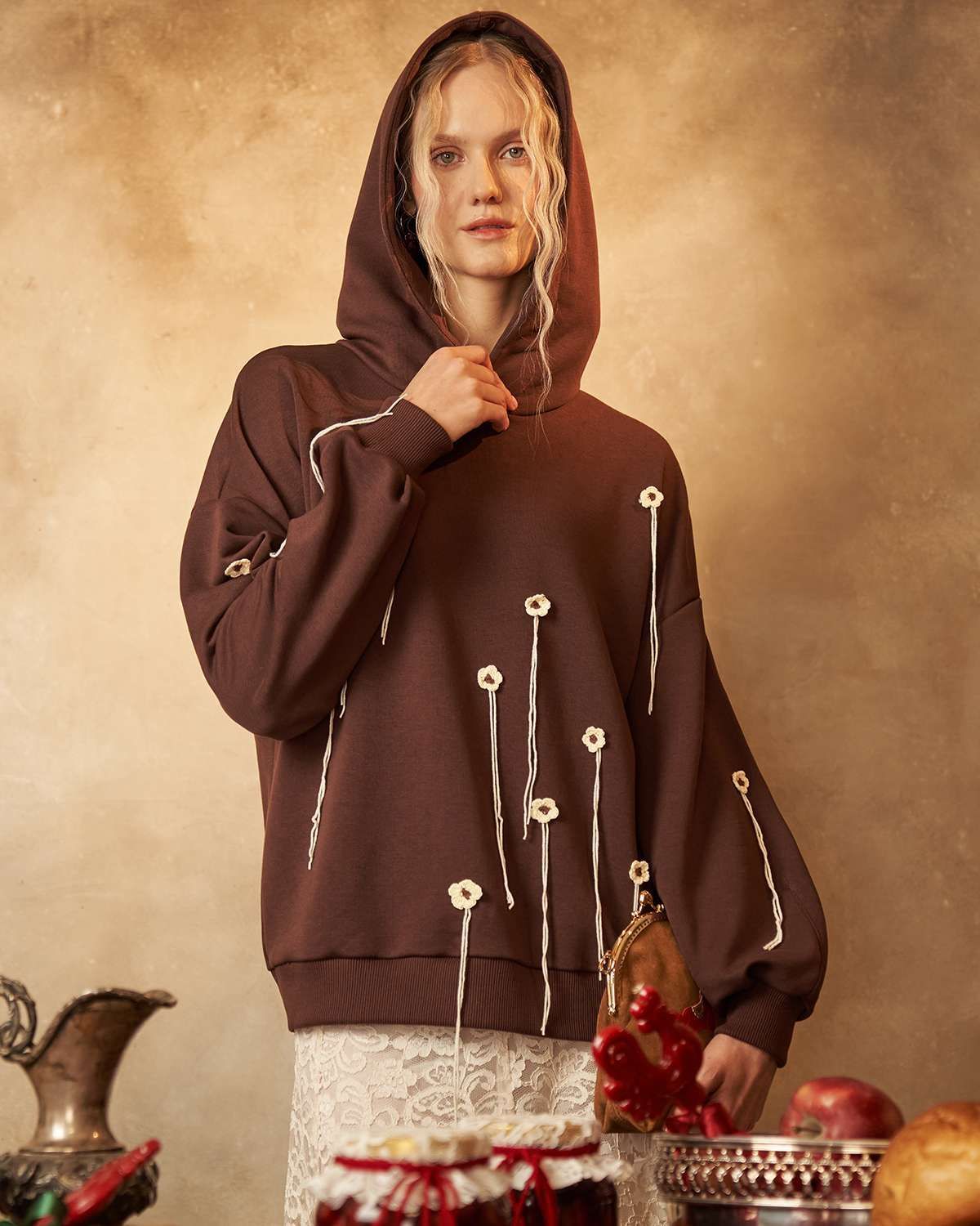 Худи с вязаными цветами HVC001