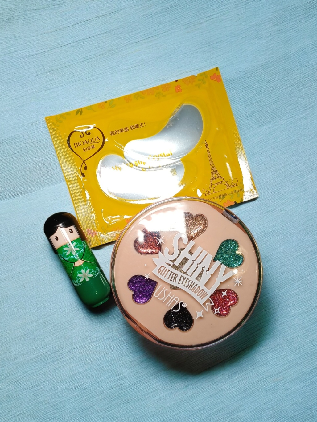 Пристрой!!! Подарочный набор - тени глиттер для век, бальзам для губ японская матрешка. Патчи для век