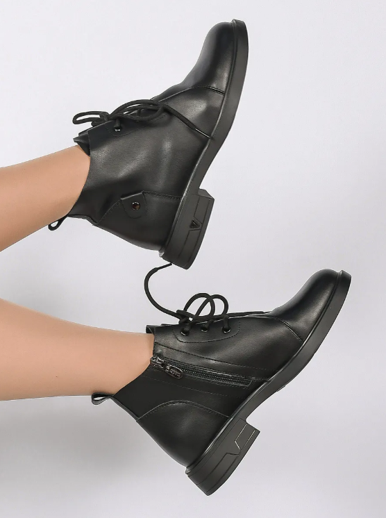 01-M43-18 BLACK Ботинки демисезонные женские (натуральная кожа)