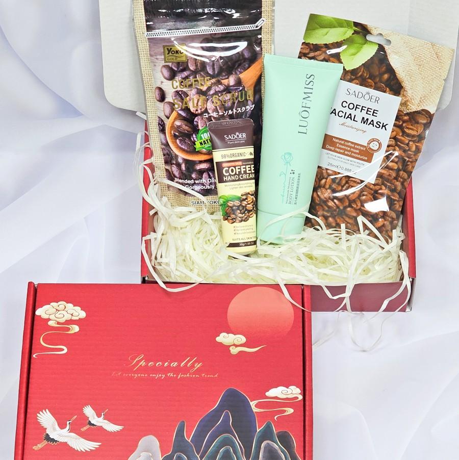 Бьюти-бокс Красный (Скраб кофе, Крем для тела, Маска, Крем для рук)