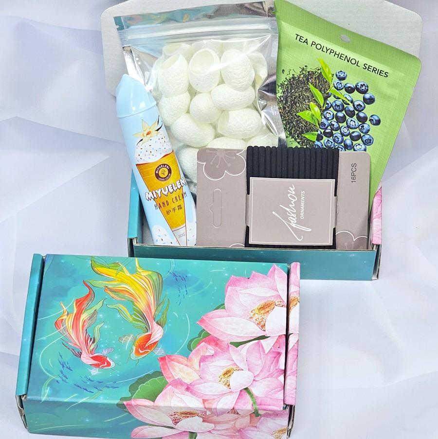 Бьюти-бокс мини Рыбки (Маска, Крем для рук, Резинки для волос, Коконы)