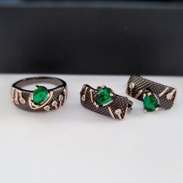 Комплект ювелирная бижутерия, серьги и кольцо позолота, камни голубые, р-р 18, 54209 арт.847.845