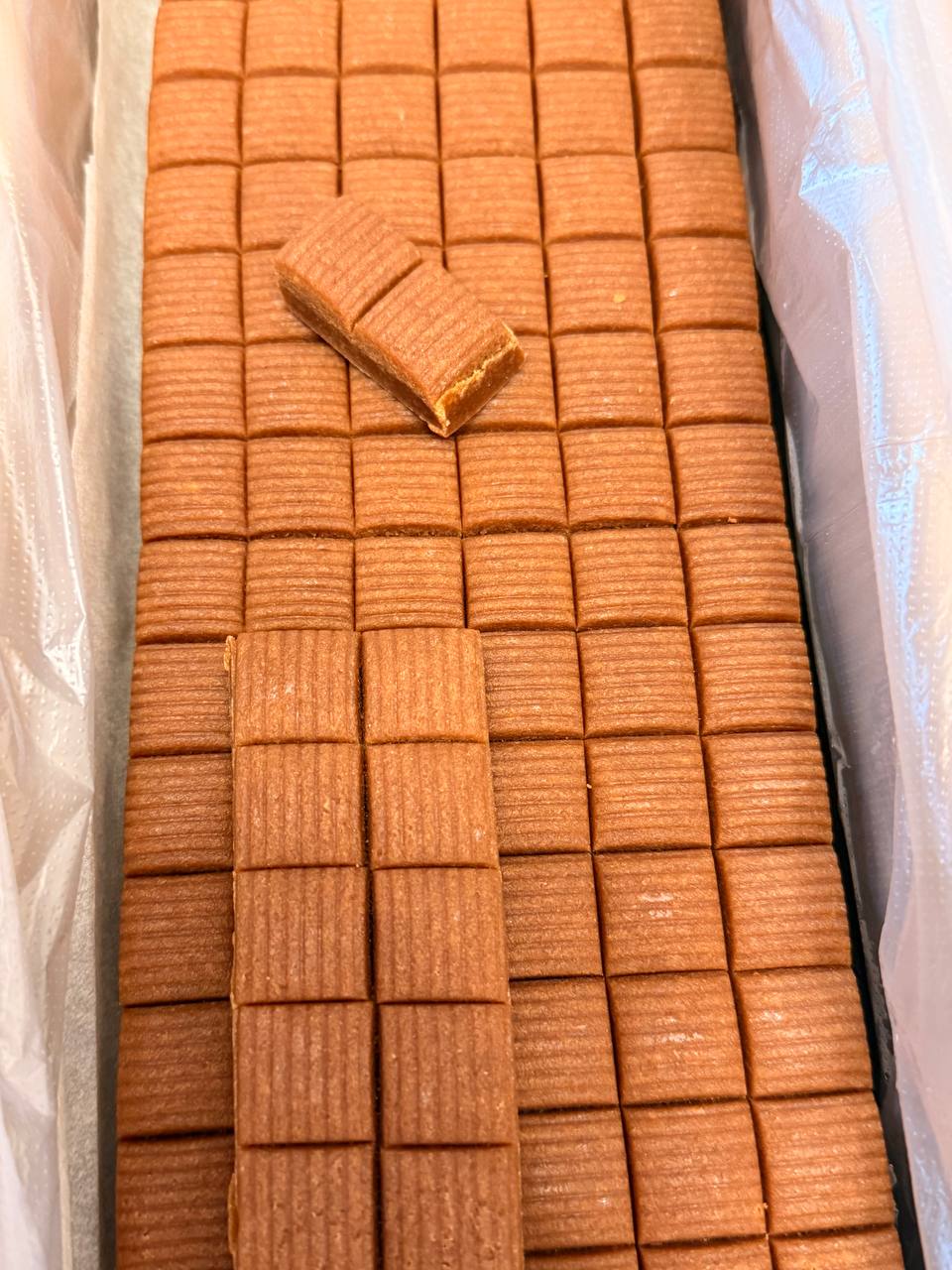 В наличии  Ирис Сливочный незавернутый! 1 кг